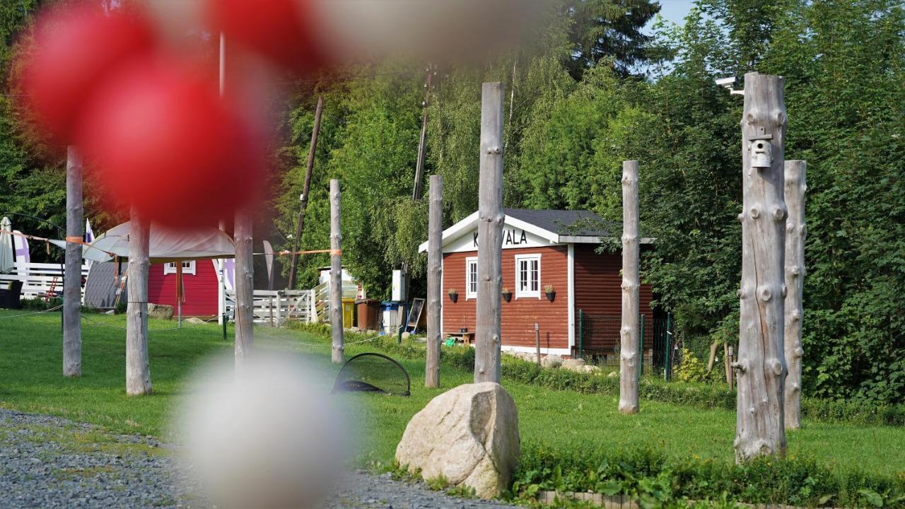 Hotel Finska Wioska Kalevala à Borowice Extérieur photo